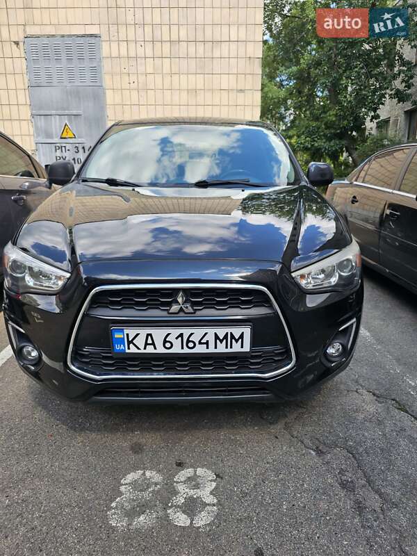 Mitsubishi Outlander Sport 2015