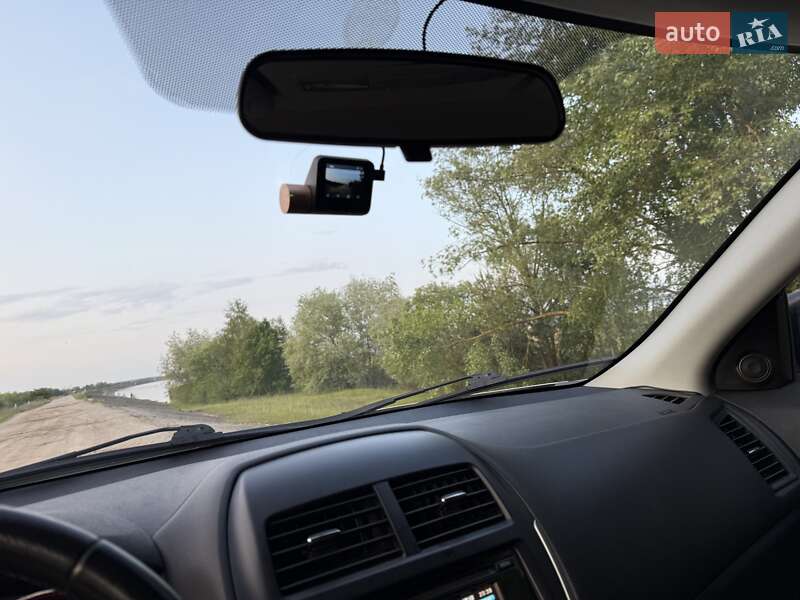 Позашляховик / Кросовер Mitsubishi Outlander Sport 2014 в Рівному