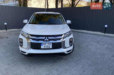 Внедорожник / Кроссовер Mitsubishi Outlander Sport 2020 в Днепре