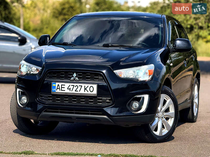 Mitsubishi Outlander Sport 2015