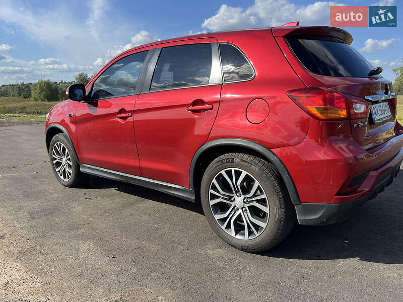 Внедорожник / Кроссовер Mitsubishi Outlander Sport 2018 в Балаклее