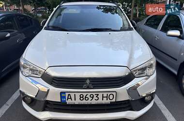 Внедорожник / Кроссовер Mitsubishi Outlander Sport 2016 в Киеве
