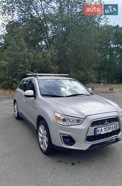 Внедорожник / Кроссовер Mitsubishi Outlander Sport 2012 в Днепре