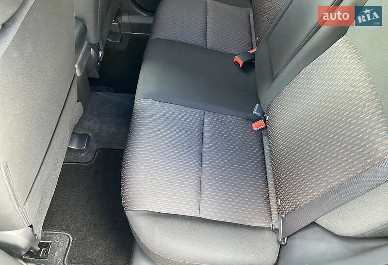 Внедорожник / Кроссовер Mitsubishi Outlander Sport 2018 в Виннице