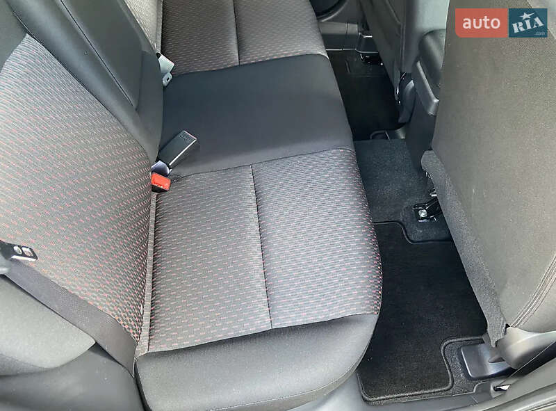 Внедорожник / Кроссовер Mitsubishi Outlander Sport 2018 в Виннице