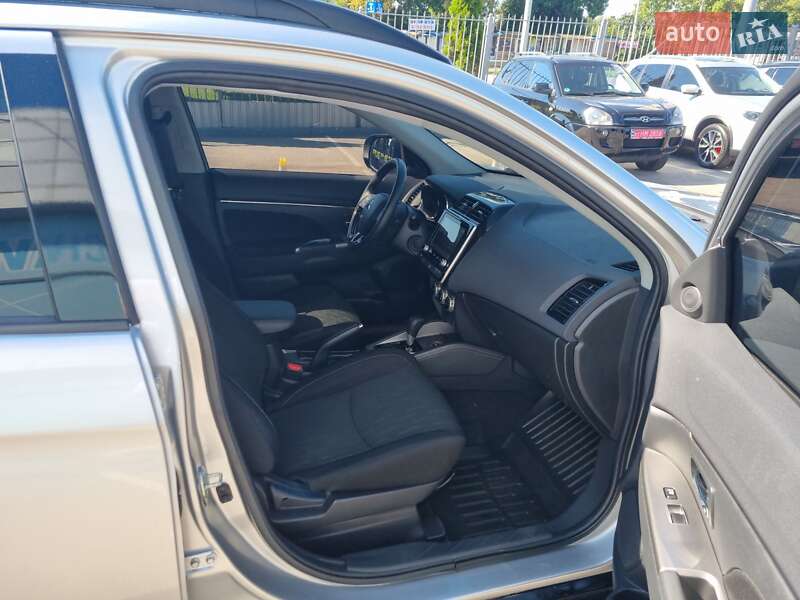 Позашляховик / Кросовер Mitsubishi Outlander Sport 2021 в Полтаві фото 29 Позашляховик / Кросовер Mitsubishi Outlander Sport 2021 в Полтаві