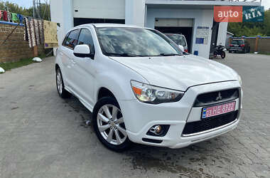 Позашляховик / Кросовер Mitsubishi Outlander Sport 2012 в Луцьку