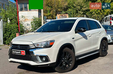 Внедорожник / Кроссовер Mitsubishi Outlander Sport 2018 в Виннице