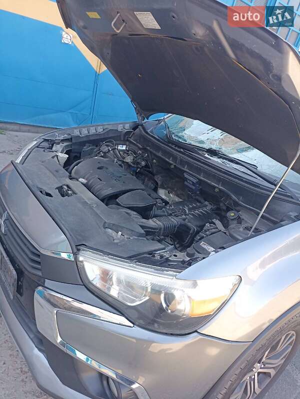 Внедорожник / Кроссовер Mitsubishi Outlander Sport 2017 в Киеве