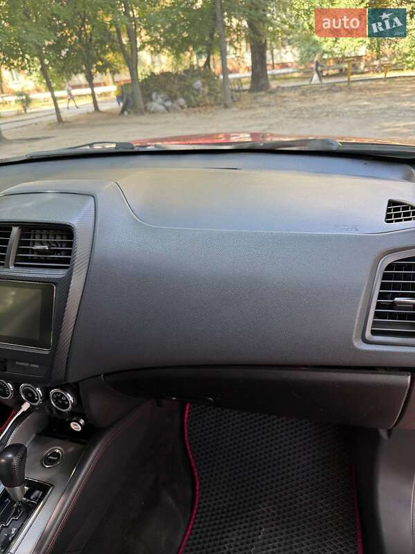 Внедорожник / Кроссовер Mitsubishi Outlander Sport 2017 в Днепре фото 10 Внедорожник / Кроссовер Mitsubishi Outlander Sport 2017 в Днепре