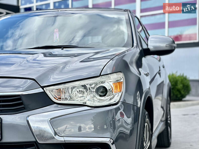 Внедорожник / Кроссовер Mitsubishi Outlander Sport 2018 в Каменец-Подольском