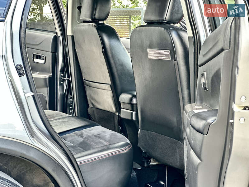 Внедорожник / Кроссовер Mitsubishi Outlander Sport 2018 в Каменец-Подольском