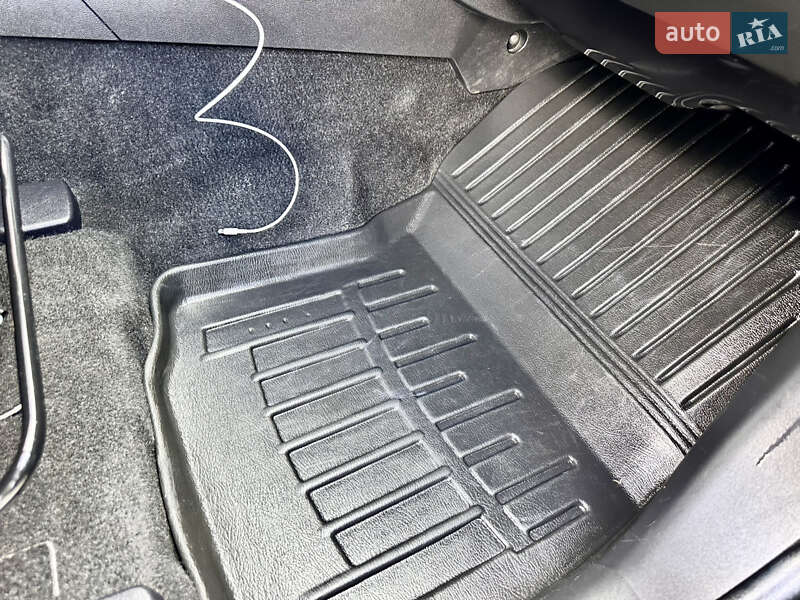 Внедорожник / Кроссовер Mitsubishi Outlander Sport 2018 в Каменец-Подольском