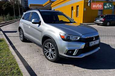 Внедорожник / Кроссовер Mitsubishi Outlander Sport 2018 в Ровно
