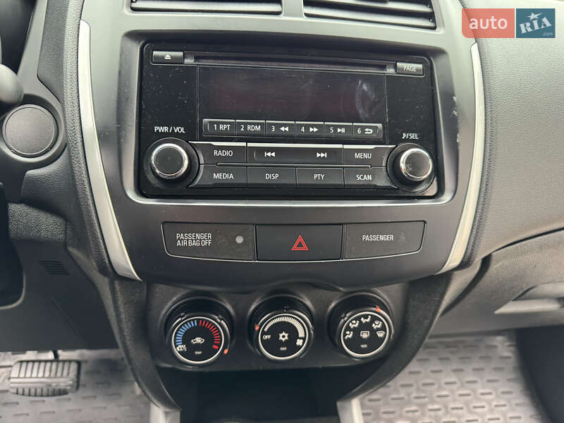 Позашляховик / Кросовер Mitsubishi Outlander Sport 2013 в Смілі