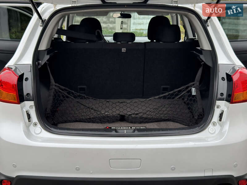 Позашляховик / Кросовер Mitsubishi Outlander Sport 2013 в Смілі