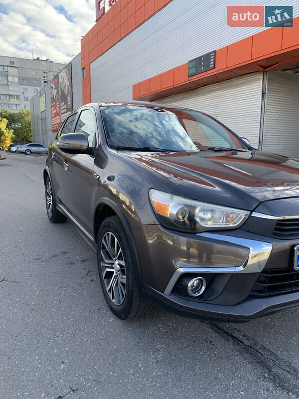 Позашляховик / Кросовер Mitsubishi Outlander Sport 2018 в Харкові фото 2 Позашляховик / Кросовер Mitsubishi Outlander Sport 2018 в Харкові