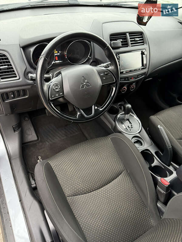 Позашляховик / Кросовер Mitsubishi Outlander Sport 2016 в Дніпрі фото 13 Позашляховик / Кросовер Mitsubishi Outlander Sport 2016 в Дніпрі