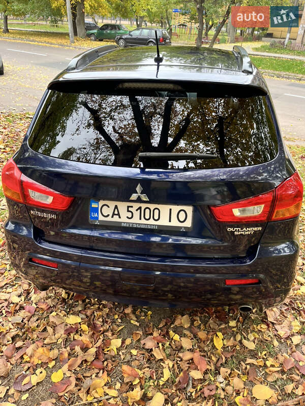 Внедорожник / Кроссовер Mitsubishi Outlander Sport 2012 в Черкассах