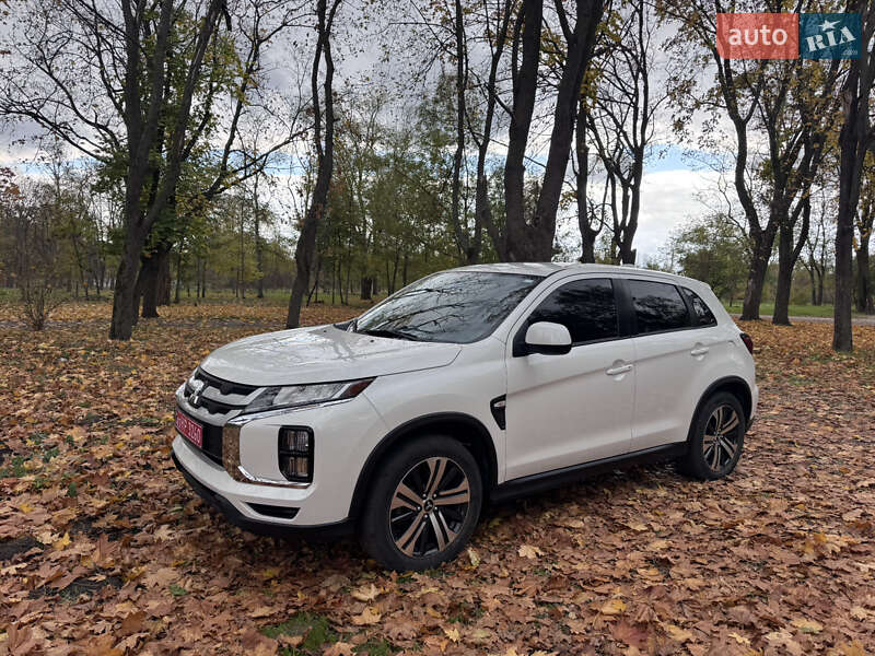 Позашляховик / Кросовер Mitsubishi Outlander Sport 2019 в Кропивницькому