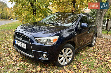 Внедорожник / Кроссовер Mitsubishi Outlander Sport 2012 в Черкассах