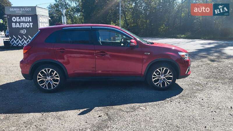 Внедорожник / Кроссовер Mitsubishi Outlander Sport 2018 в Ивано-Франковске фото 6 Внедорожник / Кроссовер Mitsubishi Outlander Sport 2018 в Ивано-Франковске