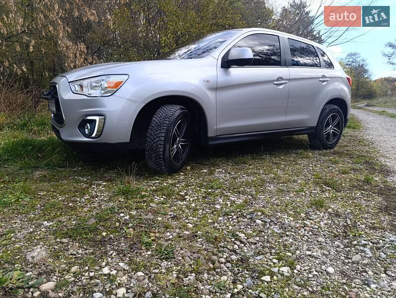 Mitsubishi Outlander Sport 2013