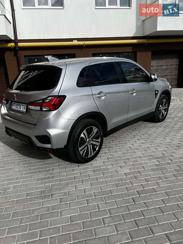 Внедорожник / Кроссовер Mitsubishi Outlander Sport 2021 в Ивано-Франковске фото 6 Внедорожник / Кроссовер Mitsubishi Outlander Sport 2021 в Ивано-Франковске