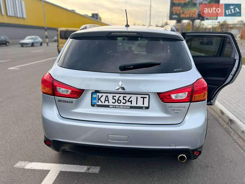Внедорожник / Кроссовер Mitsubishi Outlander Sport 2016 в Киеве фото 18 Внедорожник / Кроссовер Mitsubishi Outlander Sport 2016 в Киеве