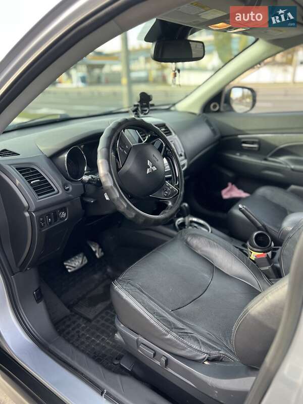 Внедорожник / Кроссовер Mitsubishi Outlander Sport 2016 в Киеве фото 3 Внедорожник / Кроссовер Mitsubishi Outlander Sport 2016 в Киеве