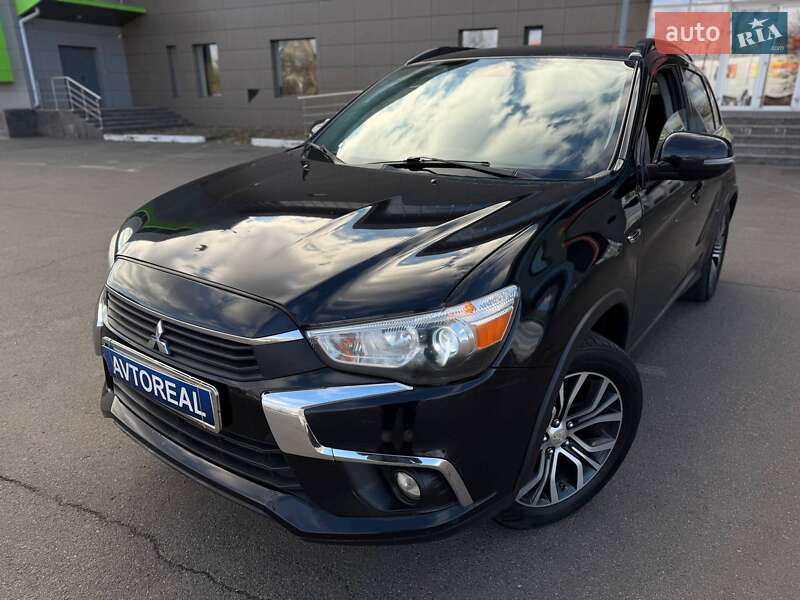 Позашляховик / Кросовер Mitsubishi Outlander Sport 2016 в Кривому Розі