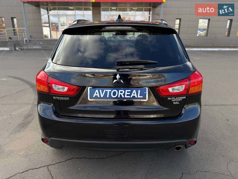 Позашляховик / Кросовер Mitsubishi Outlander Sport 2016 в Кривому Розі