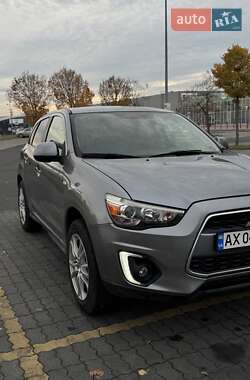 Позашляховик / Кросовер Mitsubishi Outlander Sport 2014 в Харкові