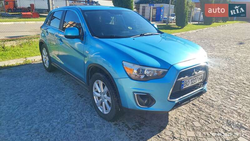 Внедорожник / Кроссовер Mitsubishi Outlander Sport 2013 в Чорткове