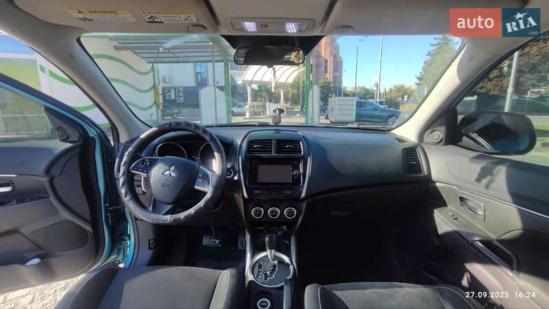 Внедорожник / Кроссовер Mitsubishi Outlander Sport 2013 в Чорткове