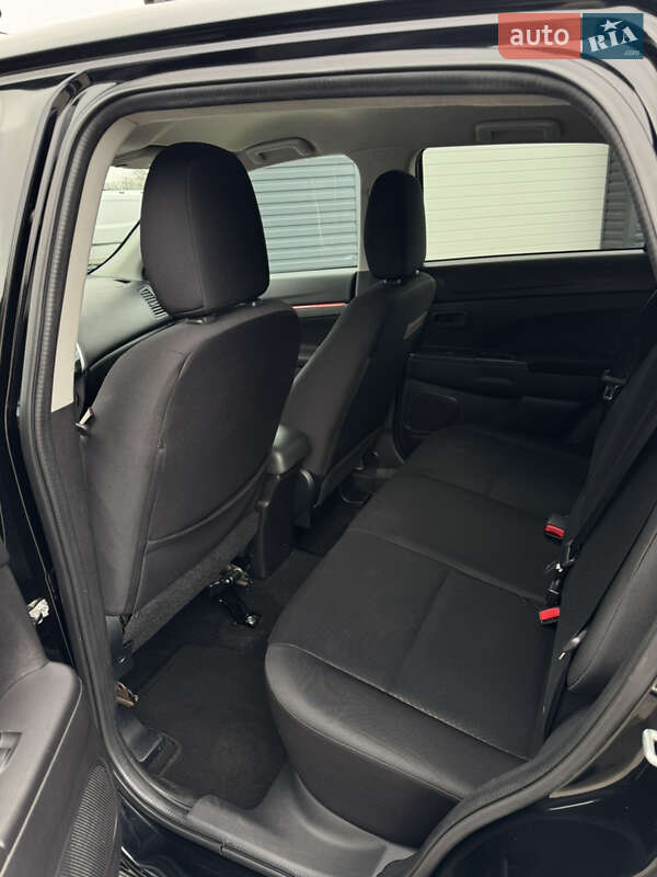 Внедорожник / Кроссовер Mitsubishi Outlander Sport 2015 в Киеве фото 11 Внедорожник / Кроссовер Mitsubishi Outlander Sport 2015 в Киеве
