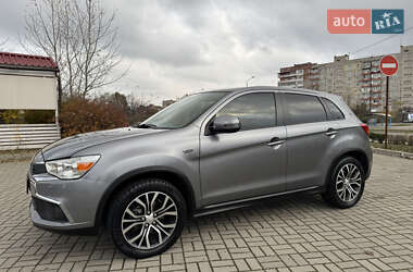 Внедорожник / Кроссовер Mitsubishi Outlander Sport 2019 в Запорожье