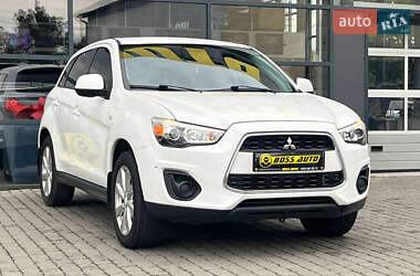 Внедорожник / Кроссовер Mitsubishi Outlander Sport 2013 в Ивано-Франковске
