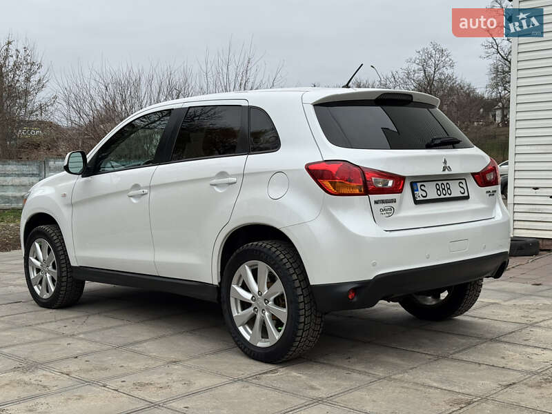 Позашляховик / Кросовер Mitsubishi Outlander Sport 2013 в Смілі