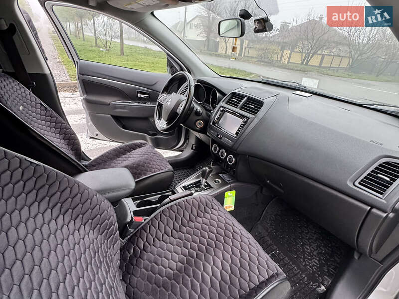 Внедорожник / Кроссовер Mitsubishi Outlander Sport 2017 в Черкассах фото 13 Внедорожник / Кроссовер Mitsubishi Outlander Sport 2017 в Черкассах