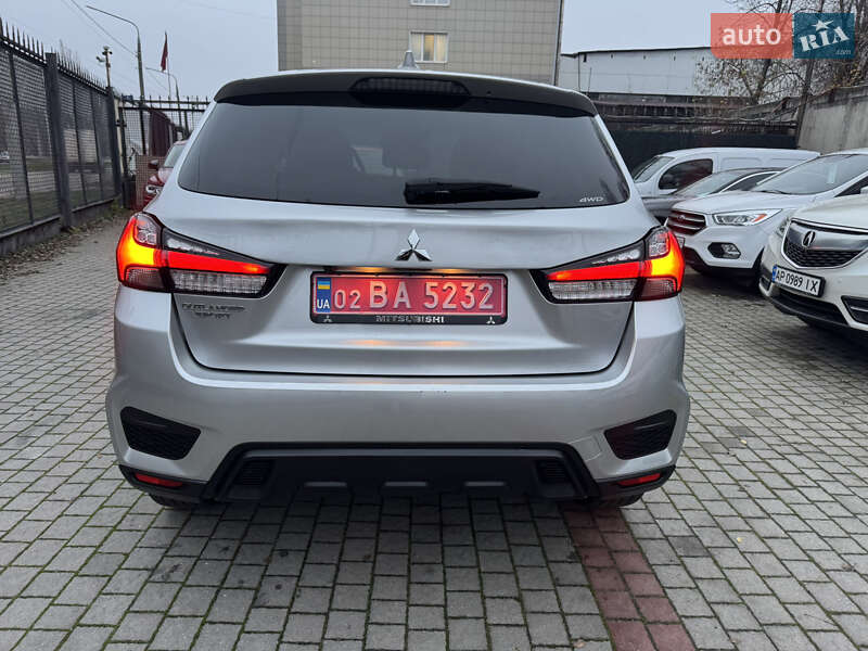 Внедорожник / Кроссовер Mitsubishi Outlander Sport 2023 в Запорожье