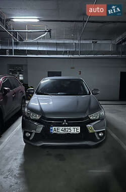 Внедорожник / Кроссовер Mitsubishi Outlander Sport 2018 в Днепре