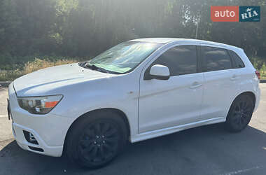 Внедорожник / Кроссовер Mitsubishi Outlander Sport 2011 в Полтаве