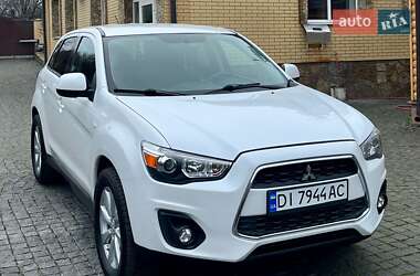Позашляховик / Кросовер Mitsubishi Outlander Sport 2015 в Умані