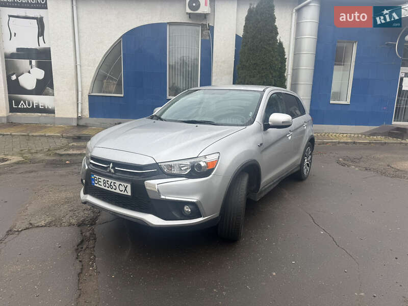 Внедорожник / Кроссовер Mitsubishi Outlander Sport 2018 в Николаеве фото 2 Внедорожник / Кроссовер Mitsubishi Outlander Sport 2018 в Николаеве