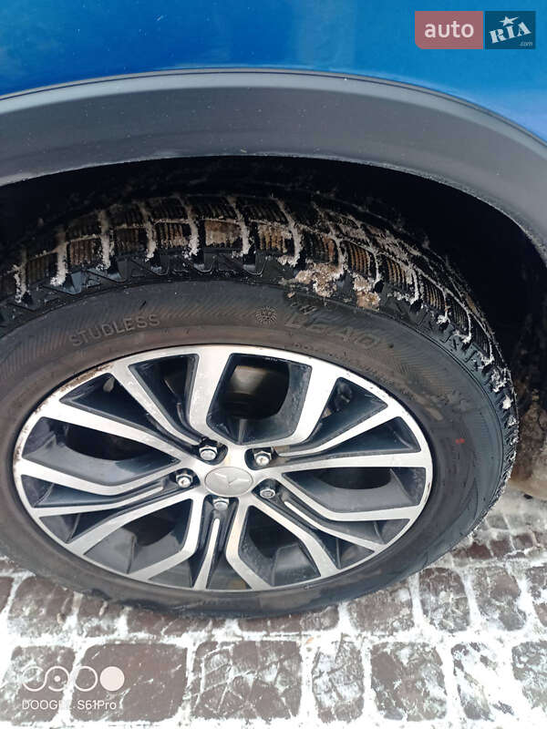 Внедорожник / Кроссовер Mitsubishi Outlander Sport 2018 в Тернополе