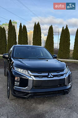 Позашляховик / Кросовер Mitsubishi Outlander Sport 2021 в Броварах