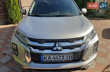 Позашляховик / Кросовер Mitsubishi Outlander Sport 2020 в Василькові