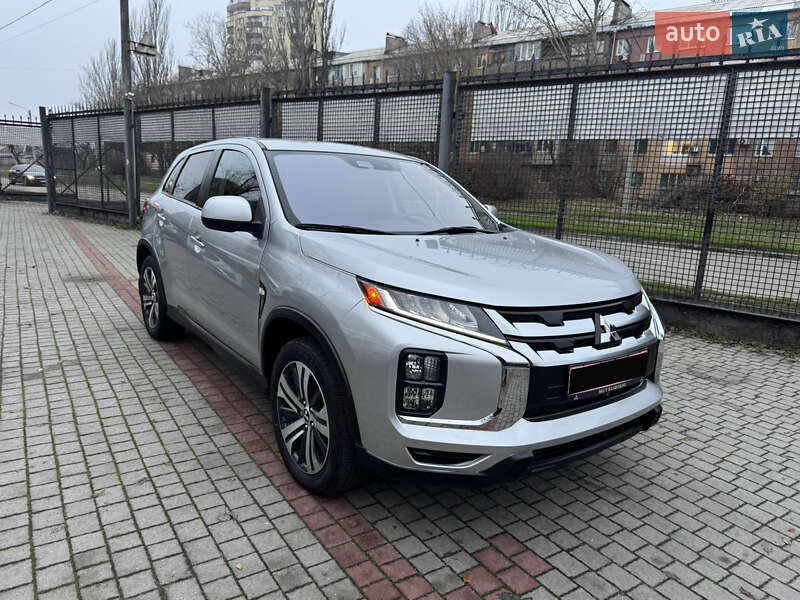 Mitsubishi Outlander Sport 2023