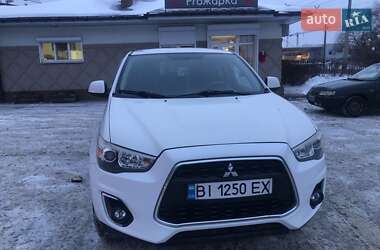 Внедорожник / Кроссовер Mitsubishi Outlander Sport 2015 в Харькове